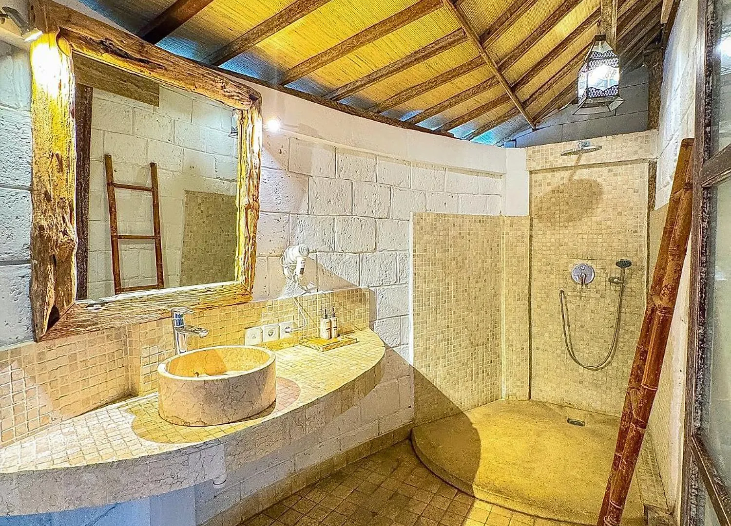 La Joya Biu Biu Resort Jimbaran 4*,  Endonezya