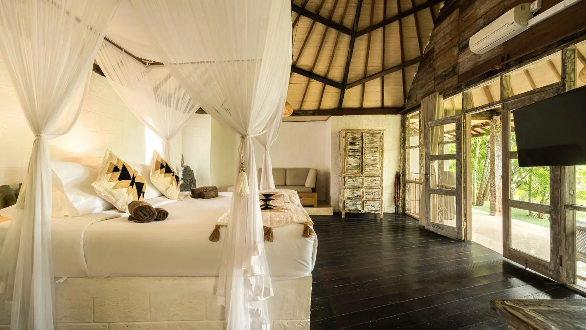 La Joya Biu Biu Resort Jimbaran 4*,